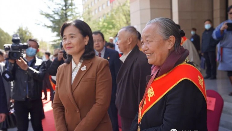 傳承精華，讓藏醫藥造福人民健康安全！